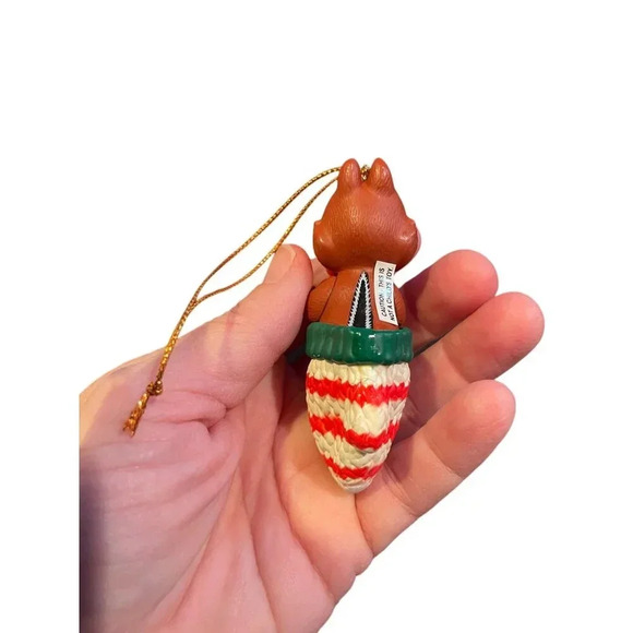 Disney Grolier‎ Chip Christmas Magic Ornament Holiday Mitten Vintage - Picture 4 of 5